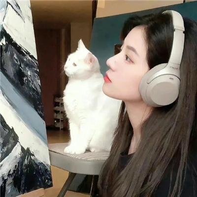 《银河女战士》