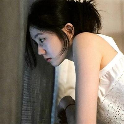 《白小姐》